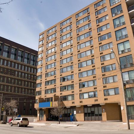 Toronto Metropolitan University-International Living Learning Residence Eksteriør billede